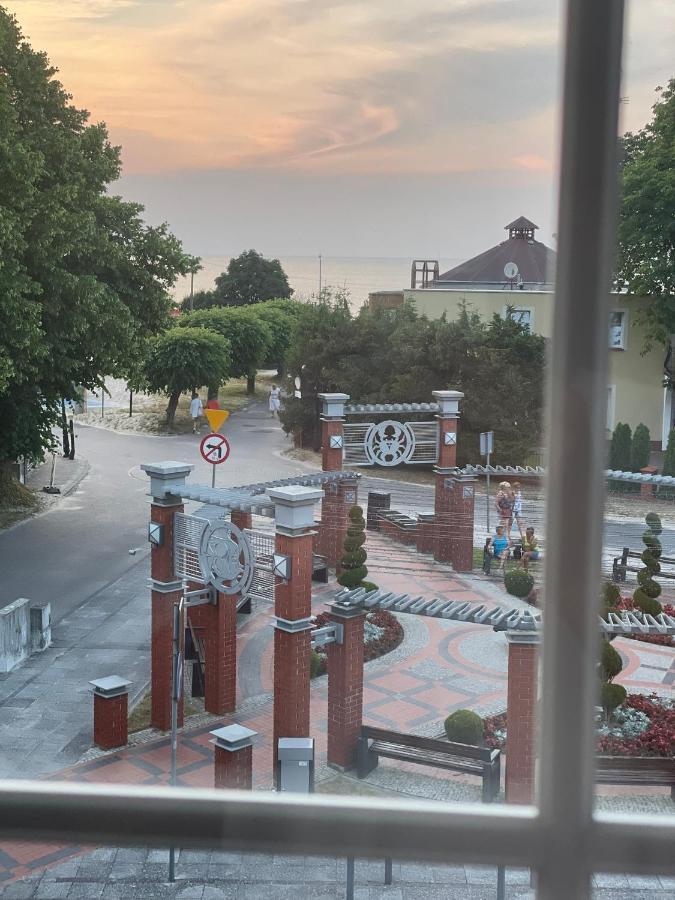 Dom Karat Hotell Niechorze Eksteriør bilde
